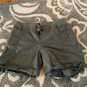 donating February 26 😘 
Eddie Bauer shorts